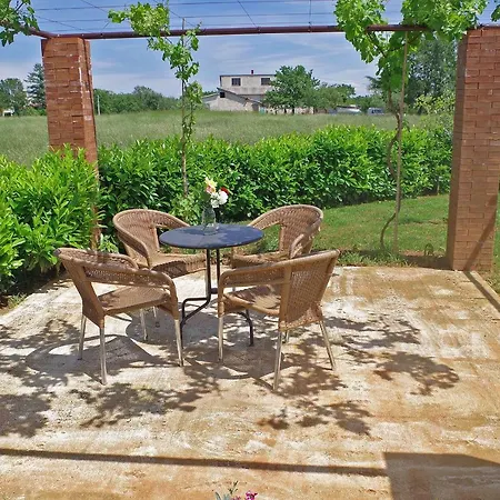 Dream House For 4 Pax In Muntic With Pool * 풀라